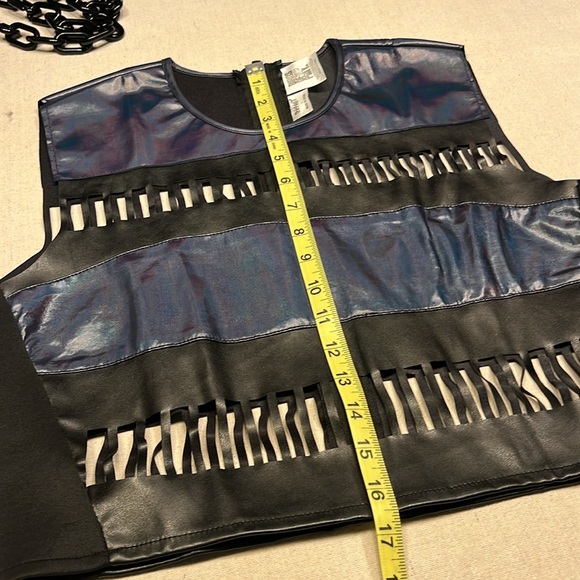 BIRDS OF PREY-HUNTRESS COSTUME 3pc Set-Top,Chain(plastic) & Belt Size Lg - Picture 11 of 11